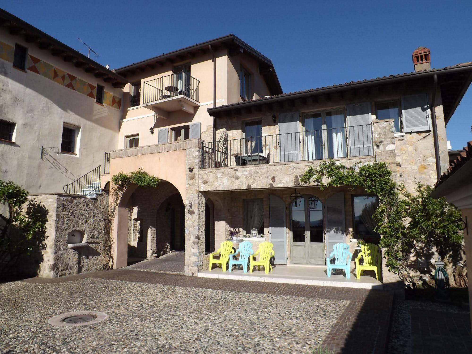 Garni Del Gardoncino Bed & Breakfast Manerba del Garda Ngoại thất bức ảnh