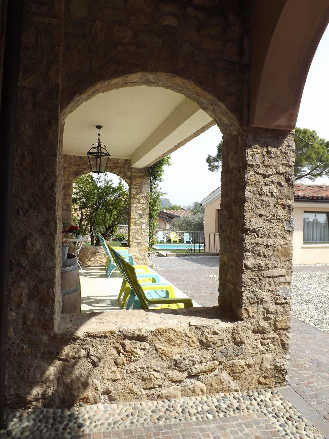 Garni Del Gardoncino Bed & Breakfast Manerba del Garda Ngoại thất bức ảnh